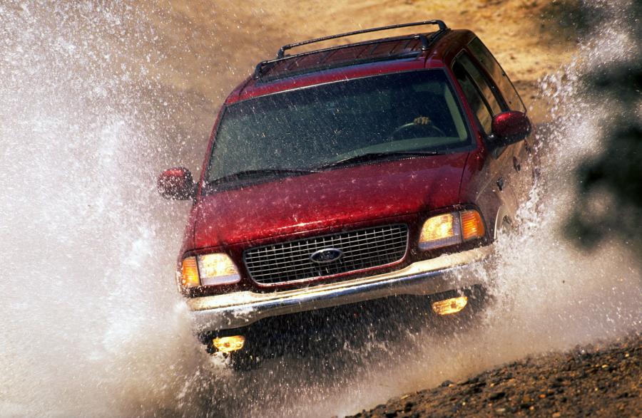  Ford Expedition 1999 года  (фото 21 из 59)
